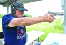 Dan Wesson Razorback 10mm Auto